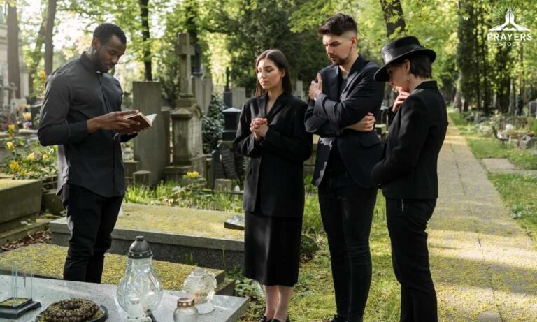 200 Heartfelt Condolence Messages to Offer Sympathy and Support